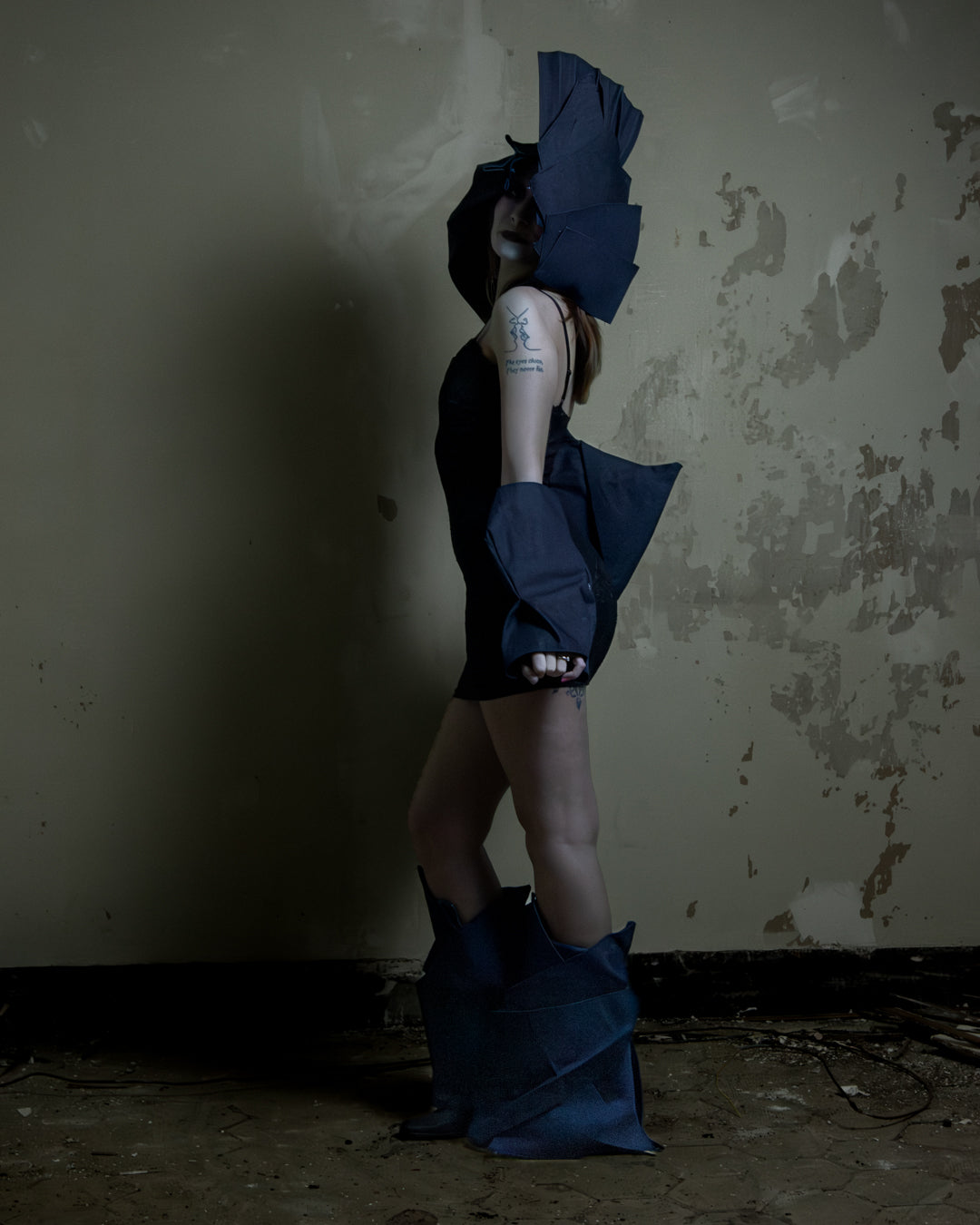 Fragmented Fingerless Gloves